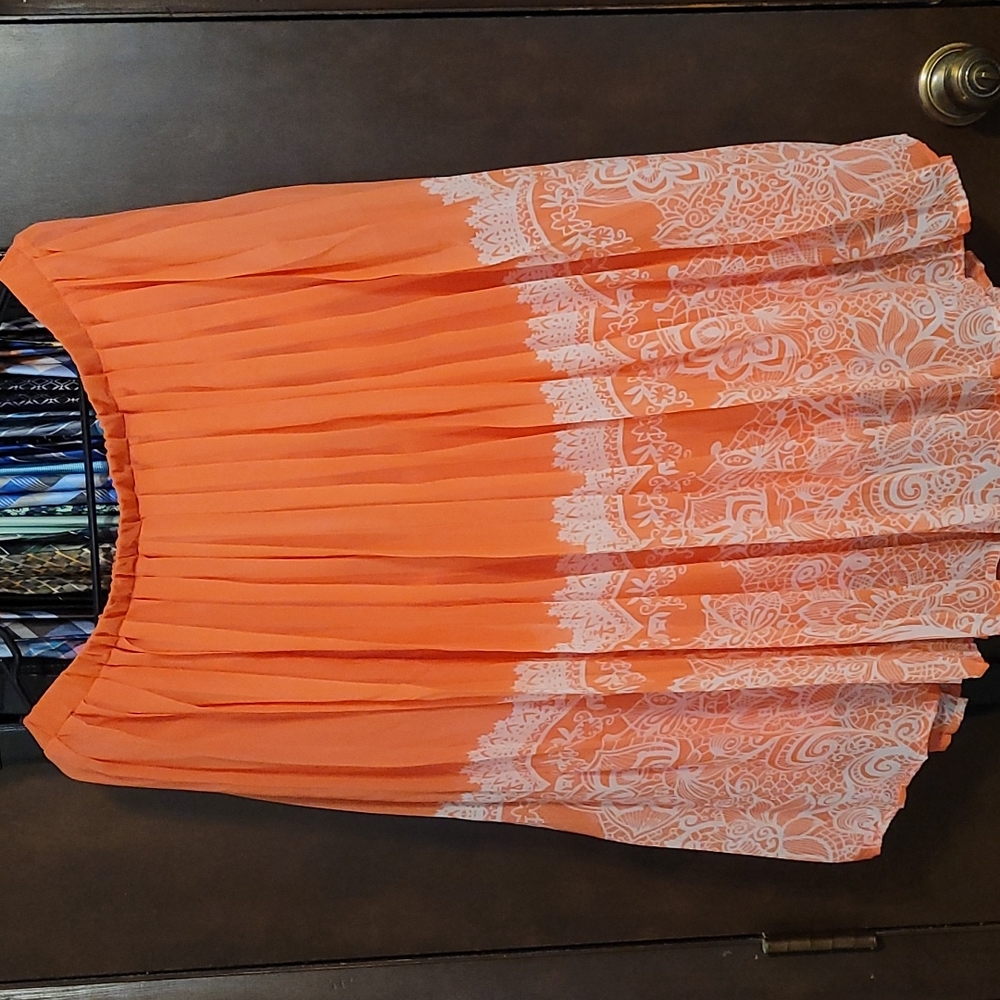 Women's Pink Skirt